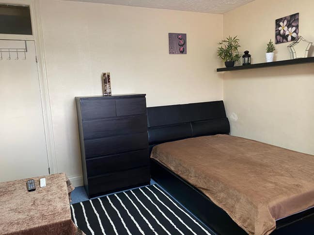 Large room in Grays Main Photo