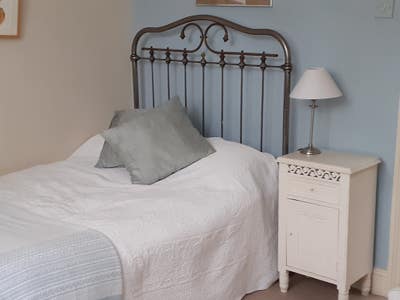 Comfortable double room great Islington location  Main Photo