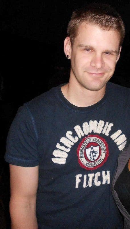 Professional male seeks 4-5 nights rental Main Photo