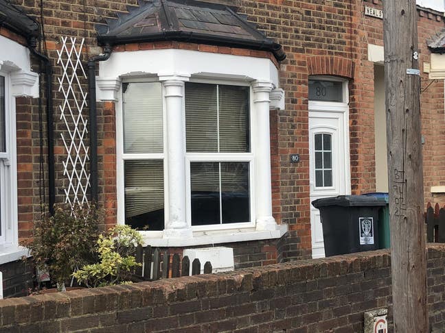 Your Own Private Flat!!!!!!!!! Main Photo