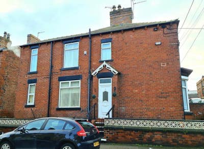 Room in Clean, Quiet & Modern House, Wombwell Main Photo