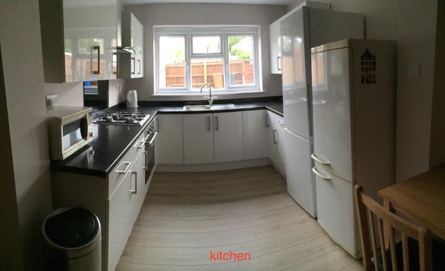 Beautiful double room close to town centre. Main Photo