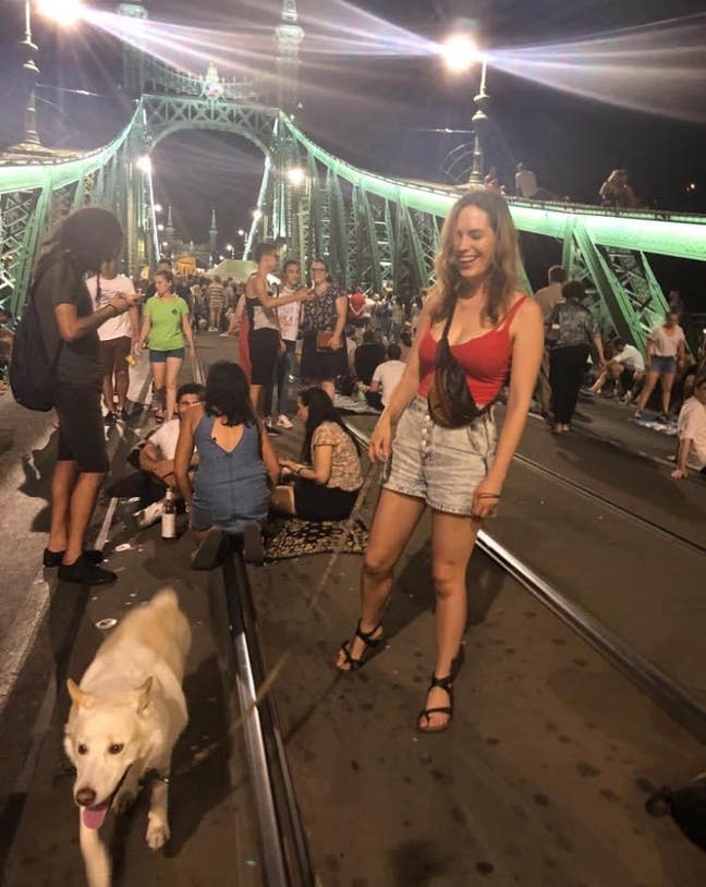 looking for a double room/ buddying up Main Photo