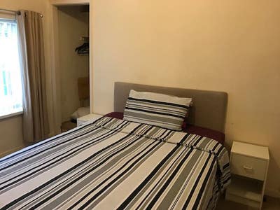 Double room off road parking £460/month Main Photo