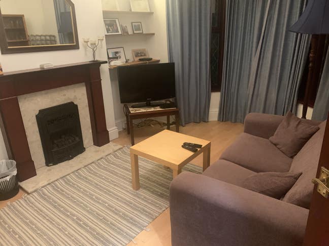 Double Room to Rent in Well furnished 3 Bed Semi  Main Photo