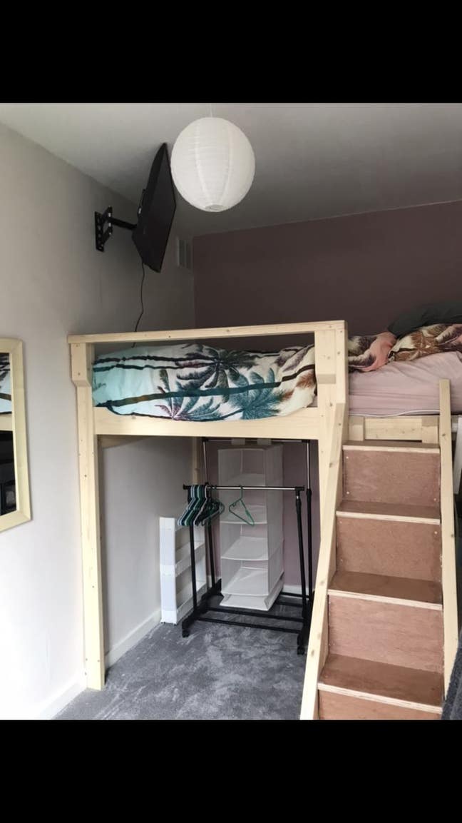 Lovely room available Main Photo