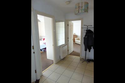 Large en suite bedroom in Surrey Quays Main Photo