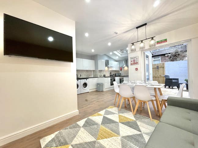Stunning luxury en-suite rooms in L6 Main Photo