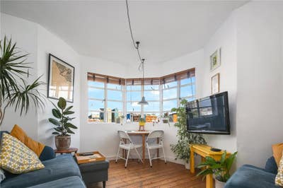 Beautiful, light and clean apartment  Main Photo