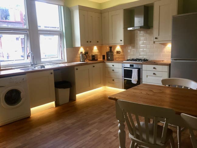 Double bedroom with ensuite Main Photo