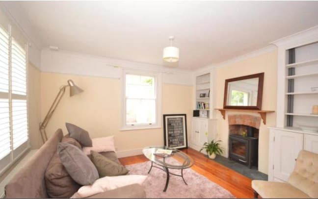 Double bedroom in a two bed cottage central Exeter Main Photo