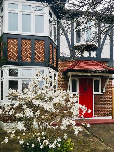 Large Sunny Double Room in Refurbished House Main Photo