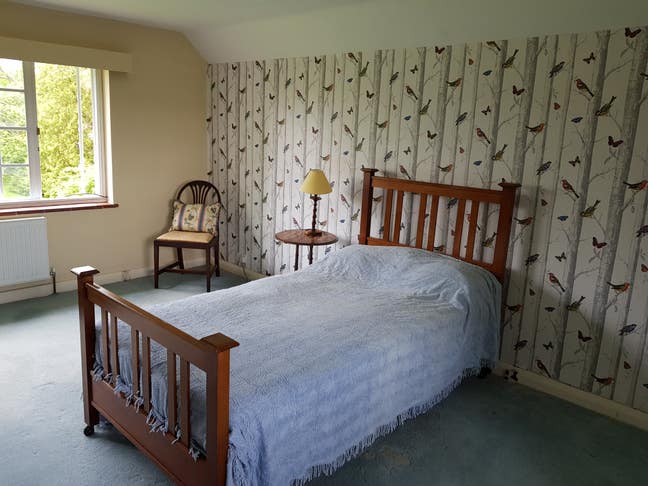 Large  En Suite Room in  quiet countryside setting Main Photo