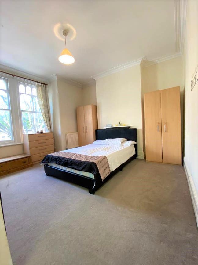4 Bedroom flat available NOW!!! Main Photo