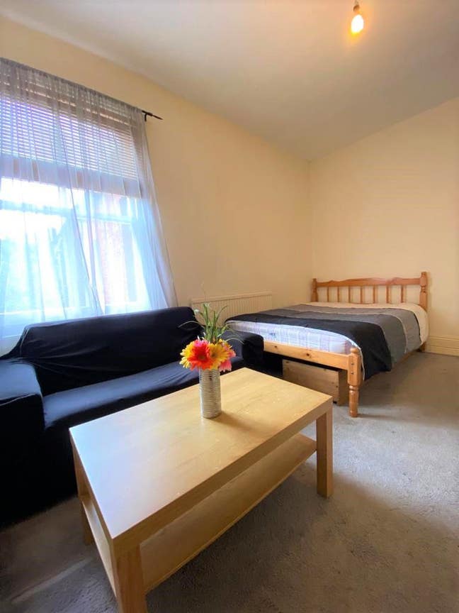 4 Bedroom flat available NOW!!! Main Photo