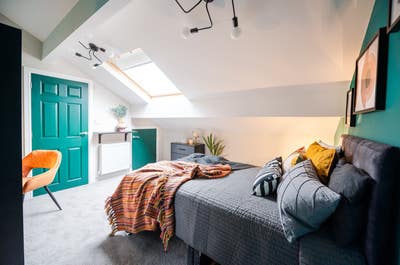 Week Free Luxury House Share - 1 Gig Internet Main Photo