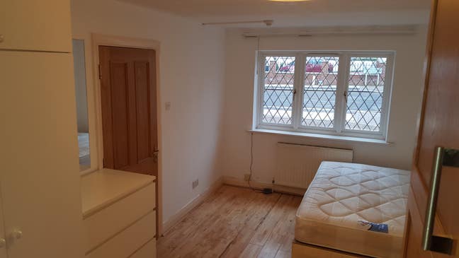 Modern Studio Flat 1 Main Photo