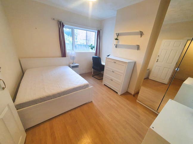 Double Room Southampton Centre -SO15 Main Photo