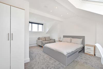 Room in a Shared House, City Road, S2 Main Photo