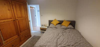 2 double bedroom flat to rent Main Photo