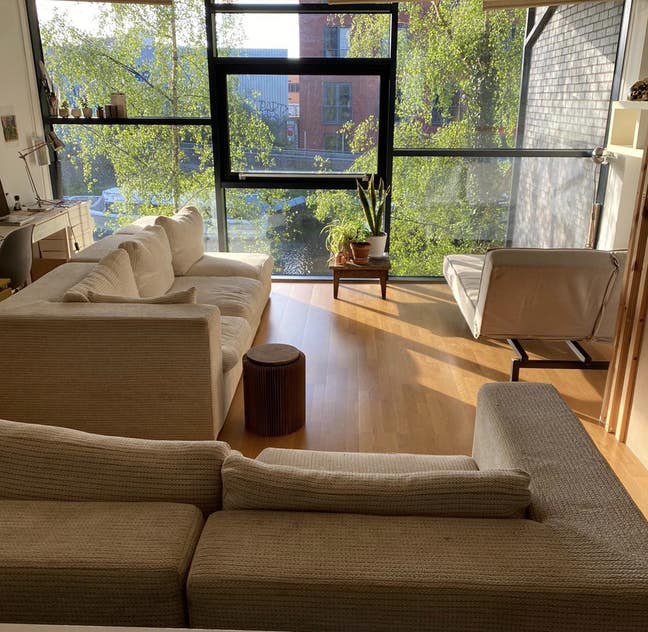 Room available for Short lets or Monday/Friday   Main Photo