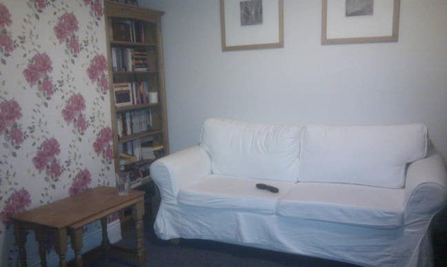 A Double Room in a Shared Home Main Photo