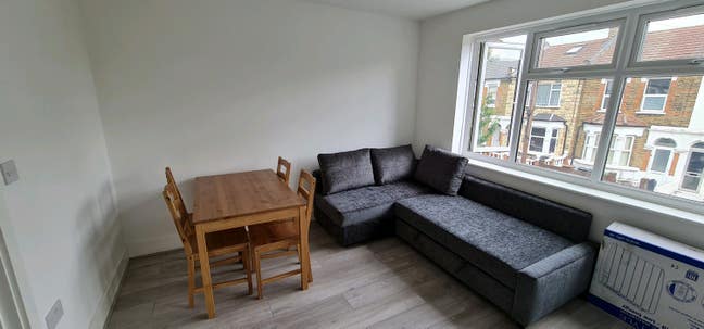 1 bedroom flat in Walthamstow E17!   Main Photo