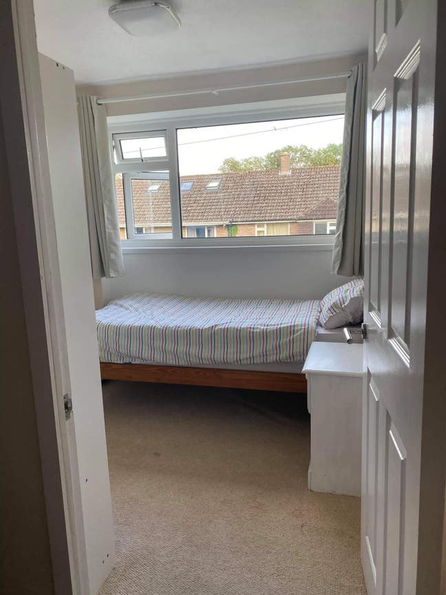 Spacious single room available in Appleton Main Photo