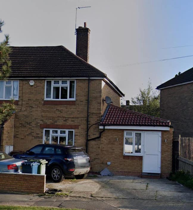 Studio flat to let Main Photo