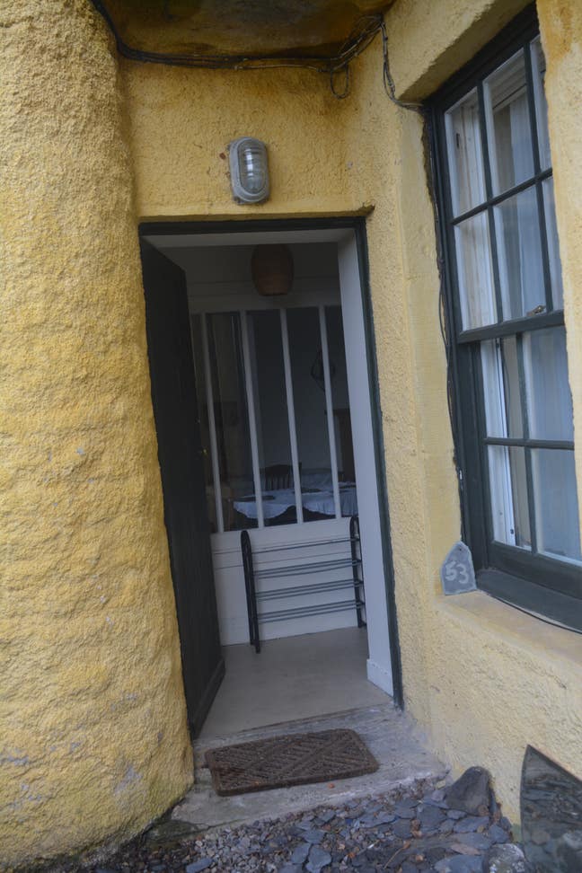 One bedroom flat unique period house 4miles Dun Main Photo