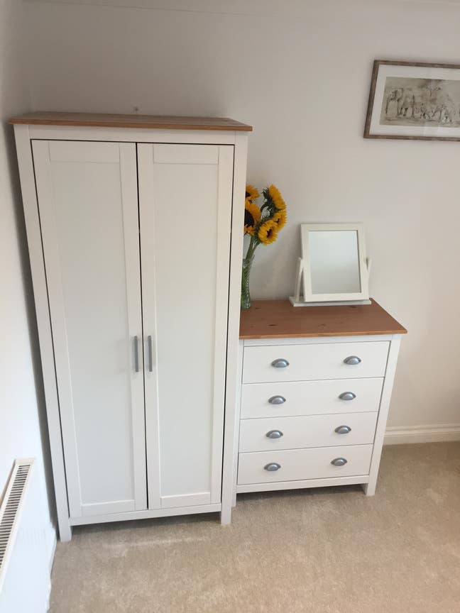 Single Room Available Main Photo