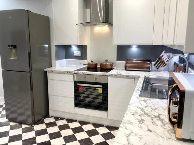 Super modern en-suite rooms - town centre Main Photo