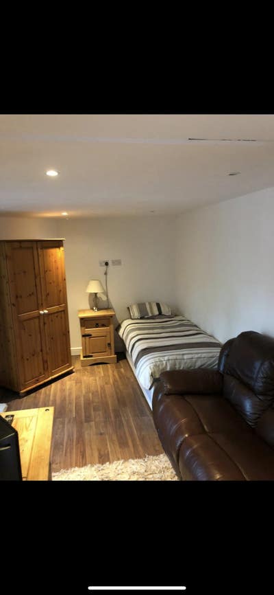 Accomodation Slough/Heathrow Area/Pinewood Studios Main Photo