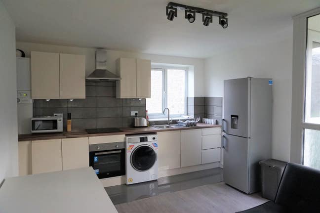 Double, 4 Bed Flat inc All Bills, Putney Main Photo