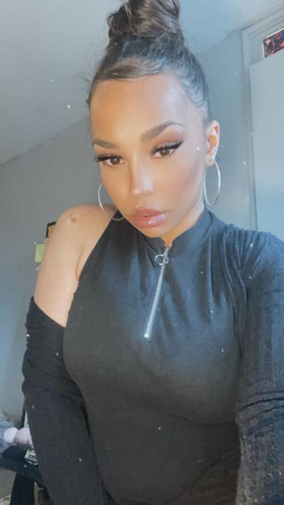 24PROFESSIONAL WONAN Self Employed ENTIRE PLACE! Main Photo