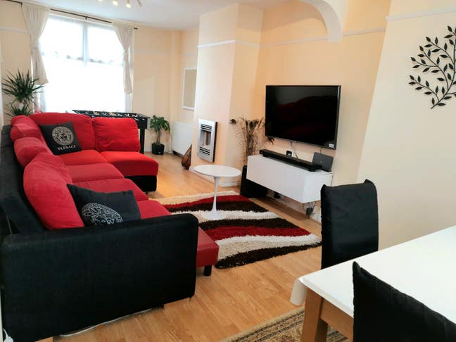 Luxury House - Single Room - Gym - Large Garden Main Photo
