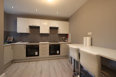 Large Double en-suite rooms in Newark centre Main Photo