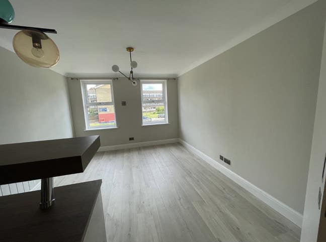Fully renovated 2 bedroom & 2 bathroom townhouse  Main Photo