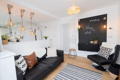 🌟 Beautiful Shared Home with Garden Sanctuary 🌟 Main Photo