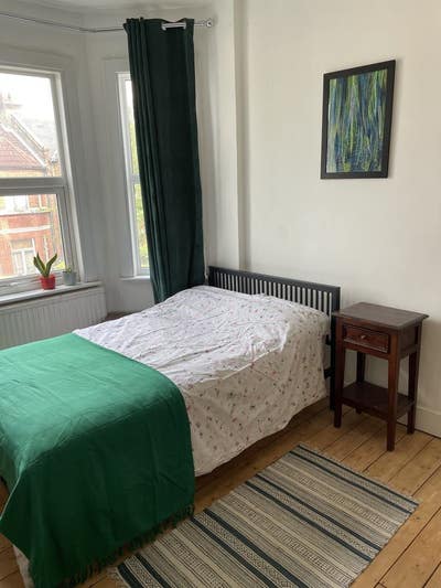 3 bedroom Victorian flat with roof terrace Main Photo