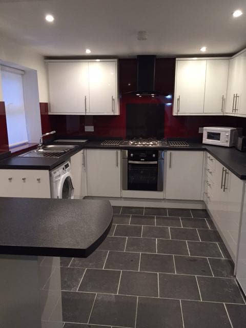 Exclusive Phd/ Masters House 5 minutes walk to Uni Main Photo