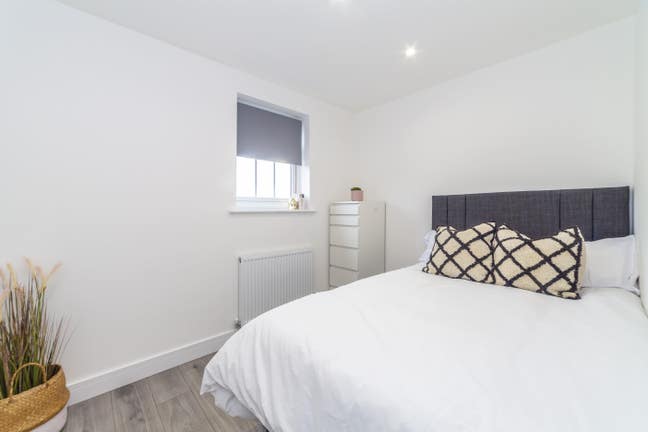 Stylish & Secure Rooms in a Private Gated Mews Main Photo