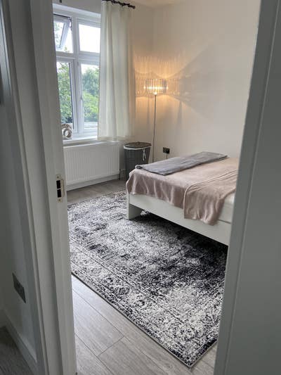  Female prof only - 1 room bills included Main Photo