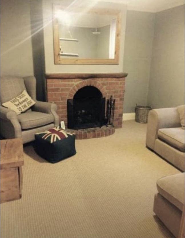 Double room in friendly girly homely house! Main Photo