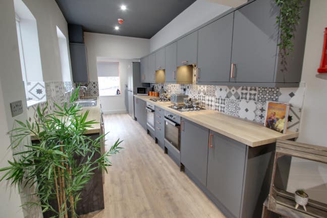 Hawkesbury Road LE2 - 6 Bed En-Suite House Share Main Photo