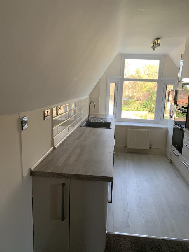 Double room RG15LE -fully furnished 600 pm  Main Photo