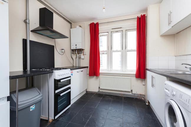 Room available  Main Photo