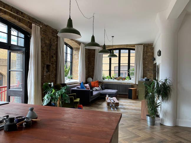 Large double  room in warehouse conversion  Main Photo