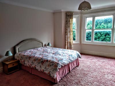 Delightful room in large Edwardian house Main Photo