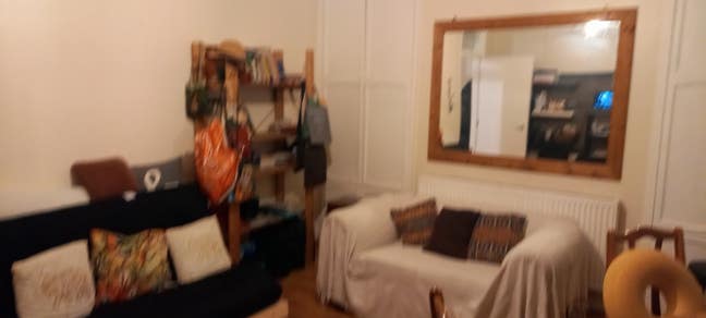 Large  Double room in Largr Victoran   Flat,W11 Main Photo